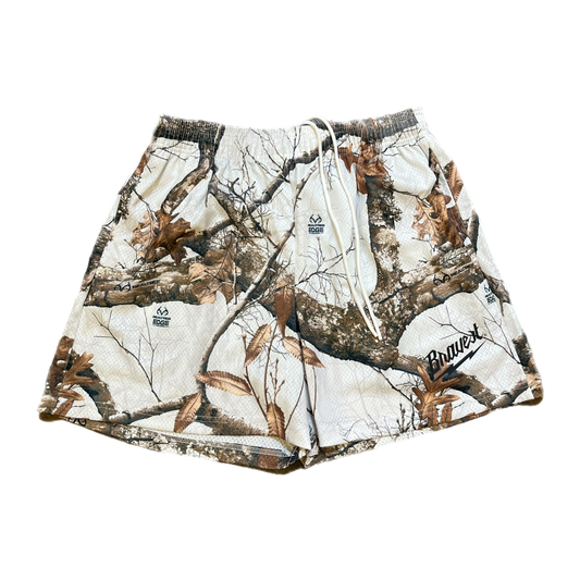 Bravest Studios White Realtree Shorts - Size XX-Large