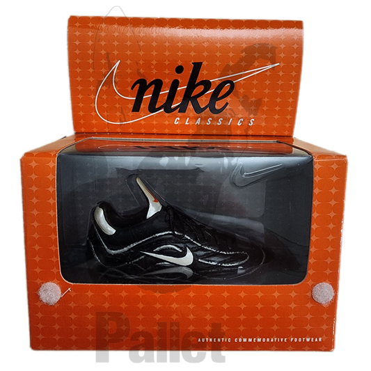 Nike -" Mercurial FG Black White Bowen Figure"-